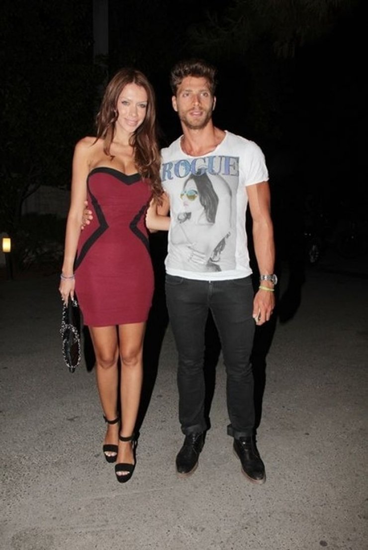 Άστραψε και βρόντηξε ο Γιώργος Μανίκας για τον χωρισμό του! Διαβάστε τι έγραψε…