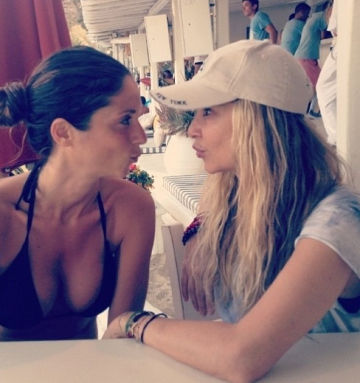  Α. Βίσση: Γιατί νιώθει ενοχές για την κόρη της;