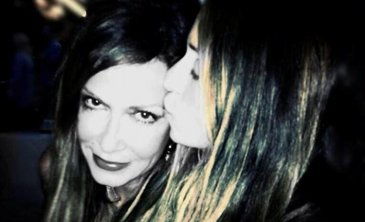 Σοφία Καρβέλα στην Άννα Βίσση: «Δεν πέρασες τις ώρες που σε ήθελα μαζί μου»