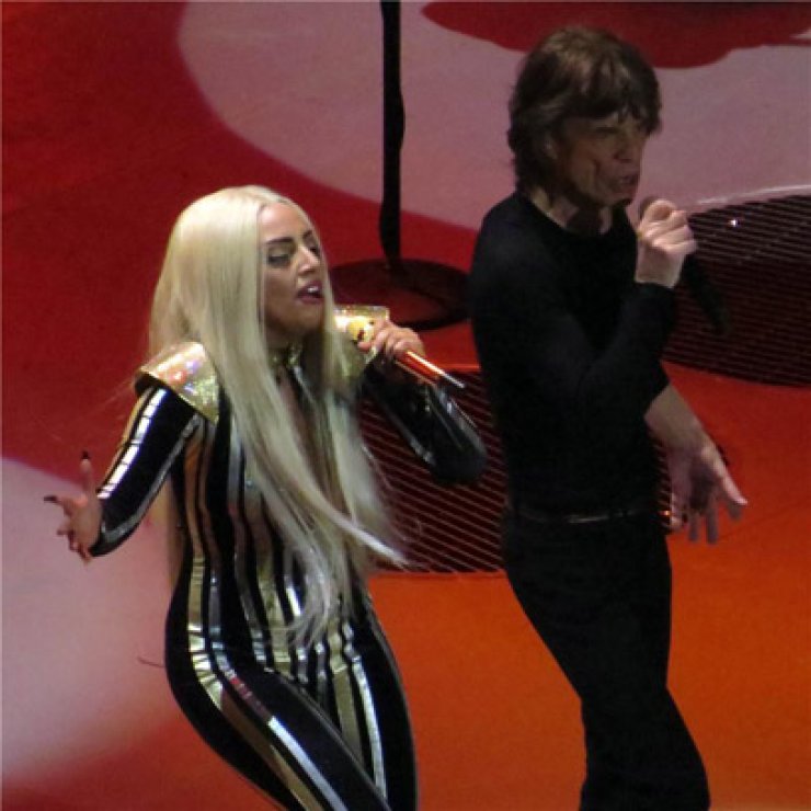 H Lady Gaga με τους Rolling Stones