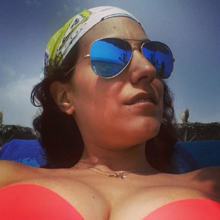 Έλενα Λιασίδου: Πρωί - πρωί στην παραλία!