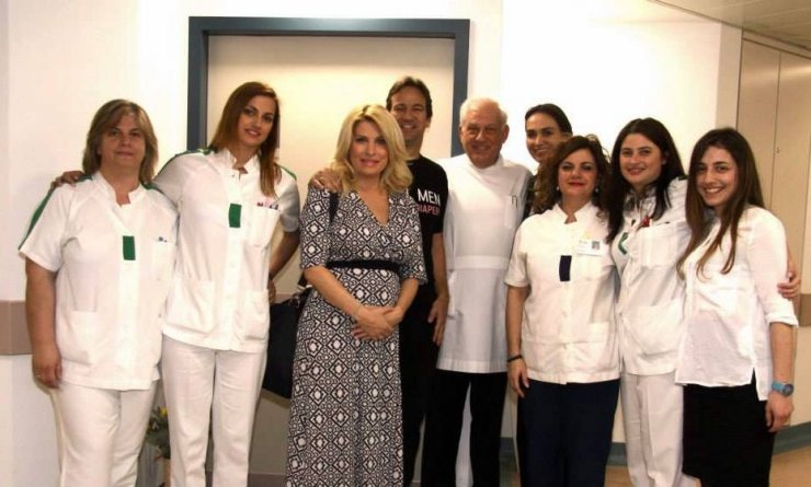 Μενεγάκη-Παντζόπουλος: Αδημοσίευτες φωτογραφίες μέσα από το μαιευτήριο