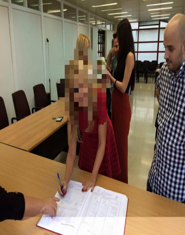 Παντρεύτηκε ο γιος γνωστής Ελληνίδας!