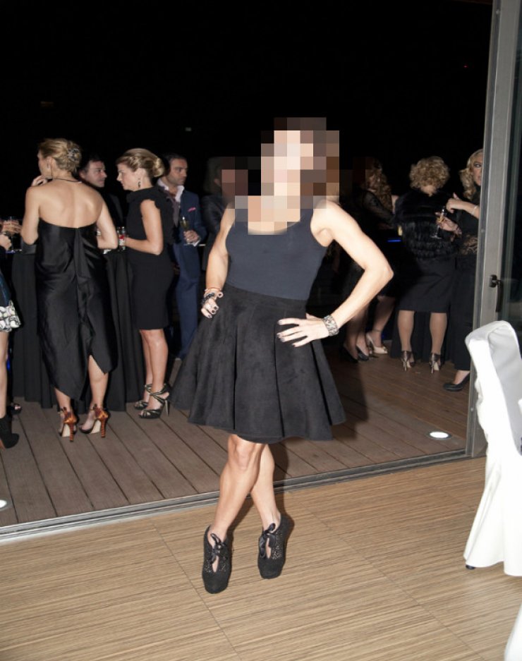 Το συγκρότημα Μέλισσες τραγούδησαν για επώνυμη Κύπρια στη Μύκονο…