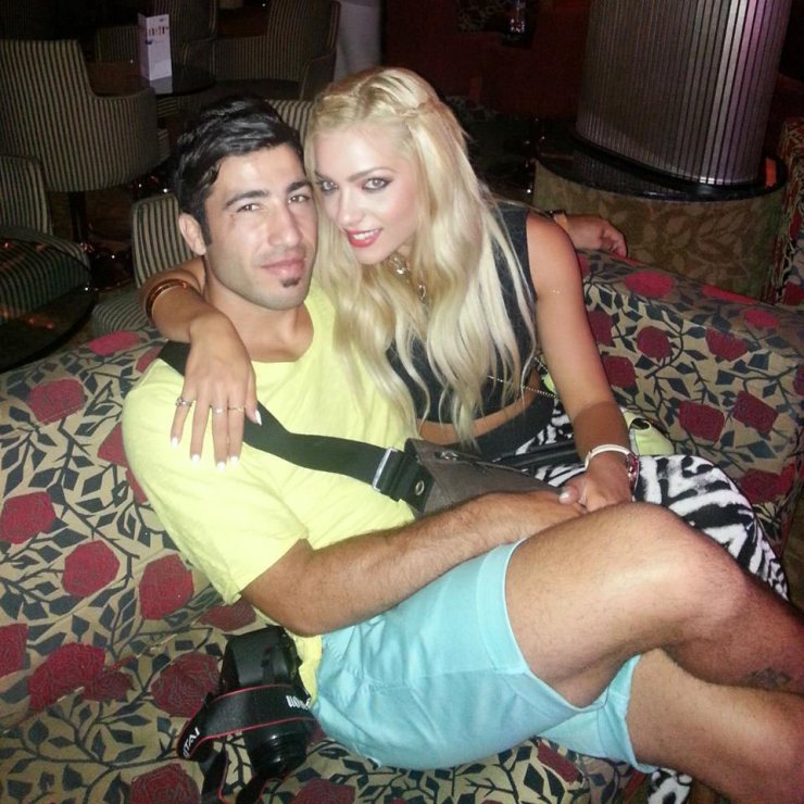 Άντρη Καραντώνη - Νεοκλής Σκουρουμούννης: Κρουαζιέρα στην Σαντορίνη