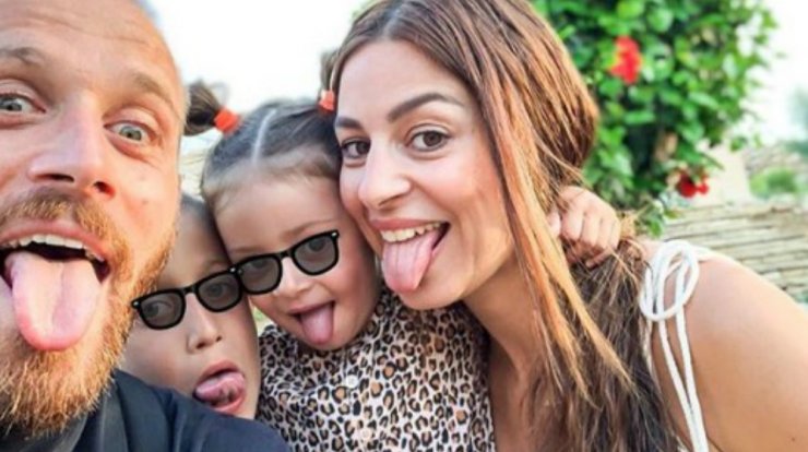 Νεκτάριος Αλεξάνδρου - Κωνσταντίνα Ευριπίδου: Μαζί με την Αριάδνη και τον Έκτορα στο Λούνα Παρκ 