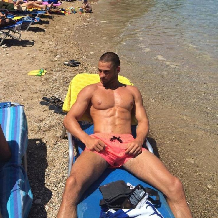 Αυτός είναι ο κούκλος γιος Κύπριας socialite!