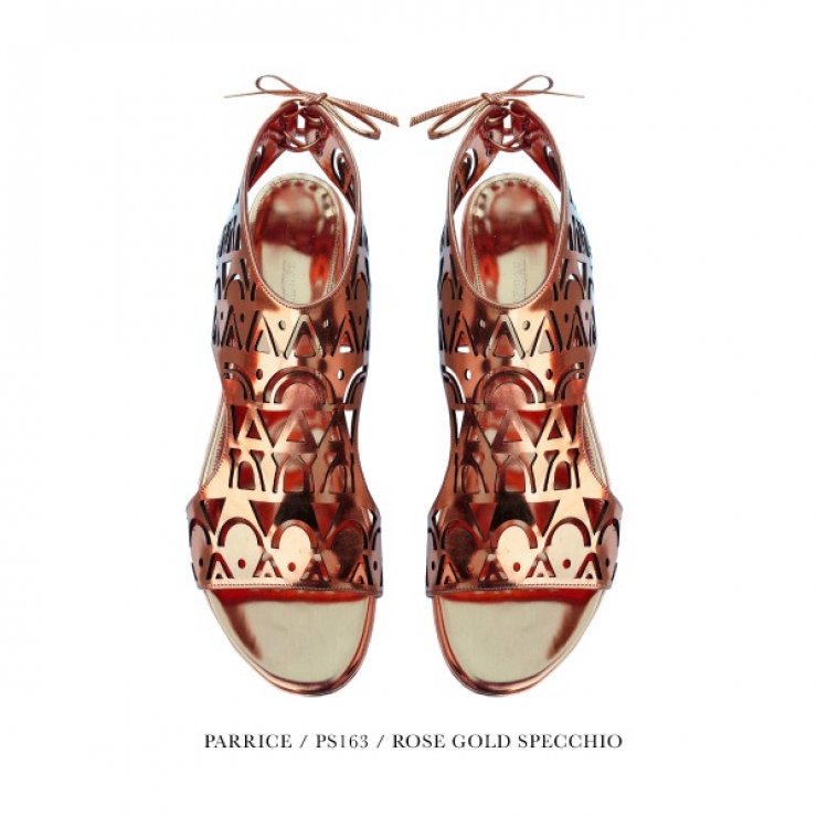 Τα ωραιότερα σανδάλια για τη νέα σεζόν έχουν ελληνική υπογραφή