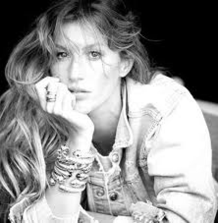 H Ζιζέλ το πρόσωπο της χειμερινής καμπάνιας του David Yurman