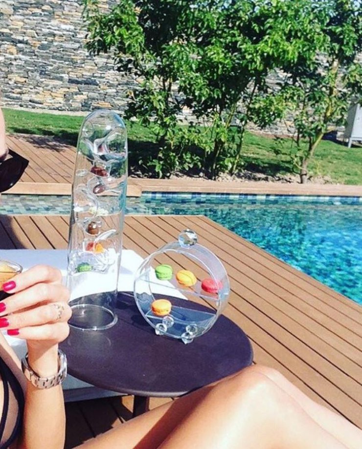 Οι πολυτελείς διακοπές επώνυμης Κύπριας στην Τουρκία