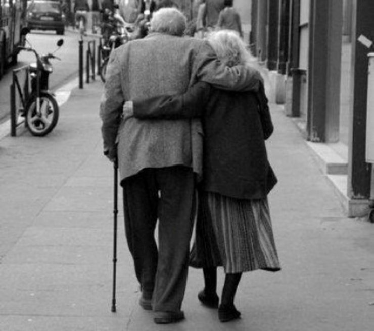 Υπάρχει η παντοτινή αγάπη;