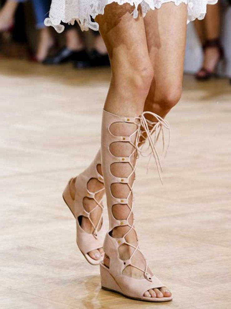  5 πράγματα που πρέπει να έχετε στο μυαλό σας όταν φοράτε lace up παπούτσια
