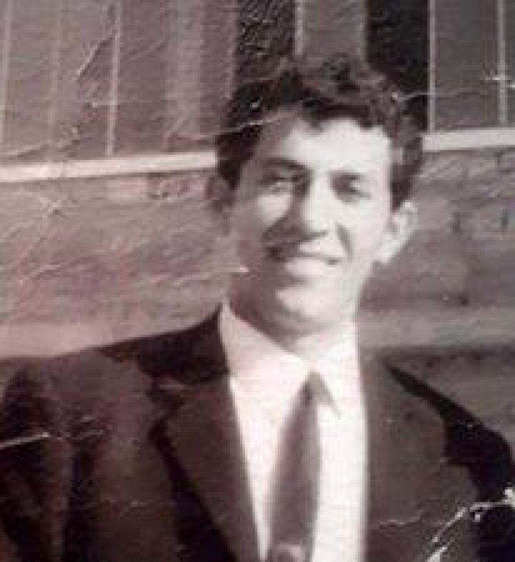 Είναι μεγάλος Κύπριος ηθοποιός! Τον αναγνωρίζετε;