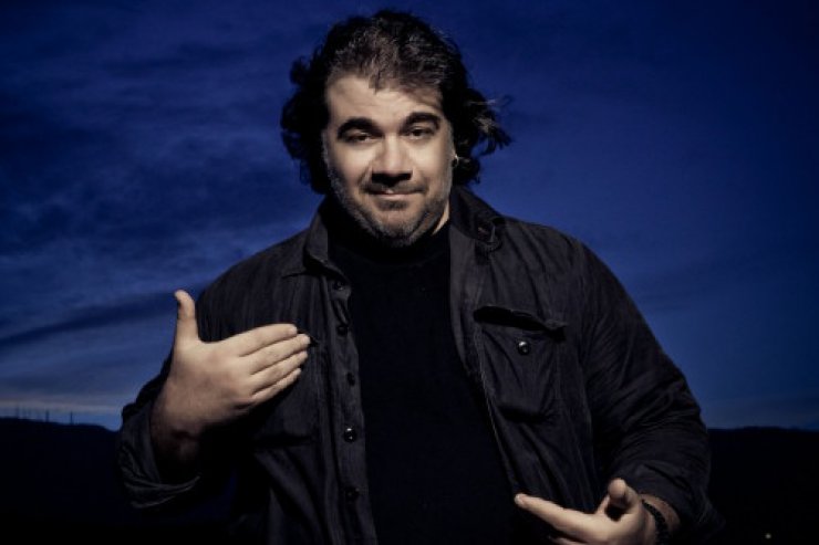 Δημήτρης Σταρόβας: "Βλέπω μοντέλα και μου έρχεται να τους πετάξω τυρόπιτες να φάνε"