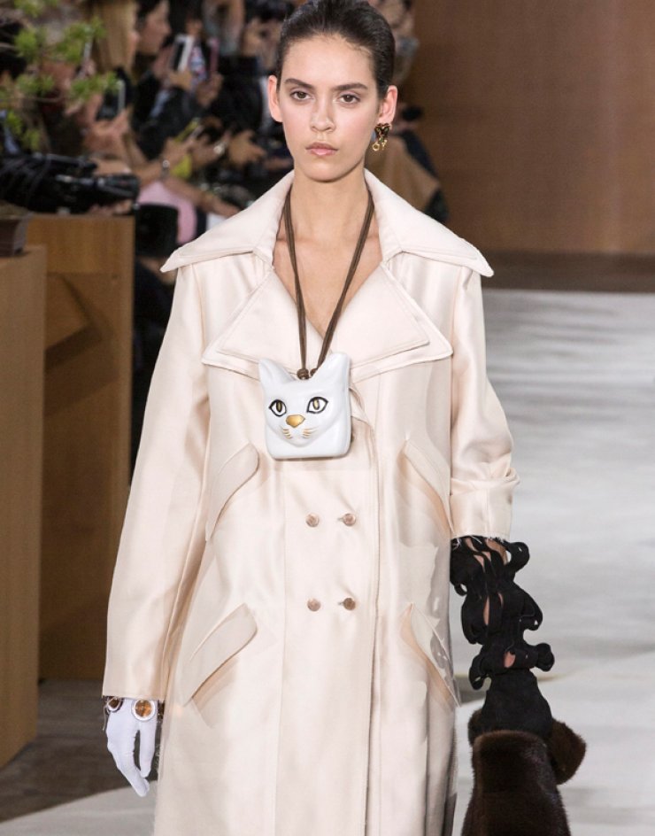 PFW: To fashion show του οίκου Loewe [εικόνας]