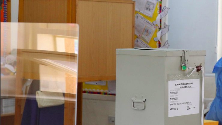 Παρατράγουδο: Υποψήφιος Κύπριος βουλευτής πήγε να ψηφίσει και τον συνέλαβε η αστυνομία [εικόνα]