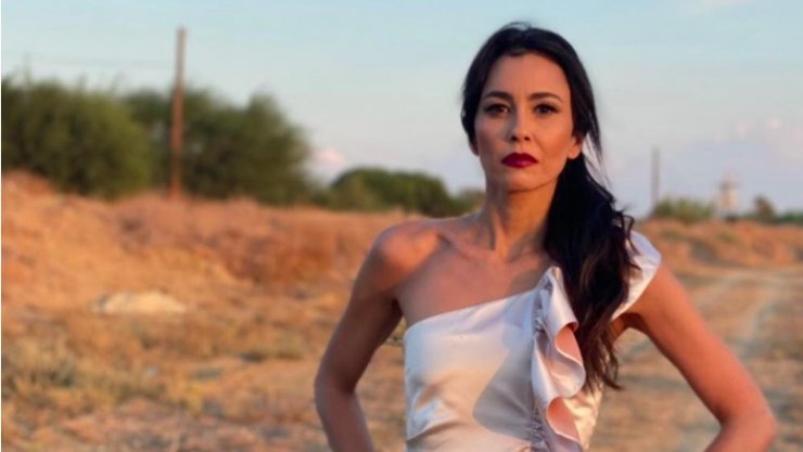 Βαρβάρα Λάρμου: Πήγε με see-through μπλούζα στην παραλία χωρίς εσώρουχο! [εικόνα]