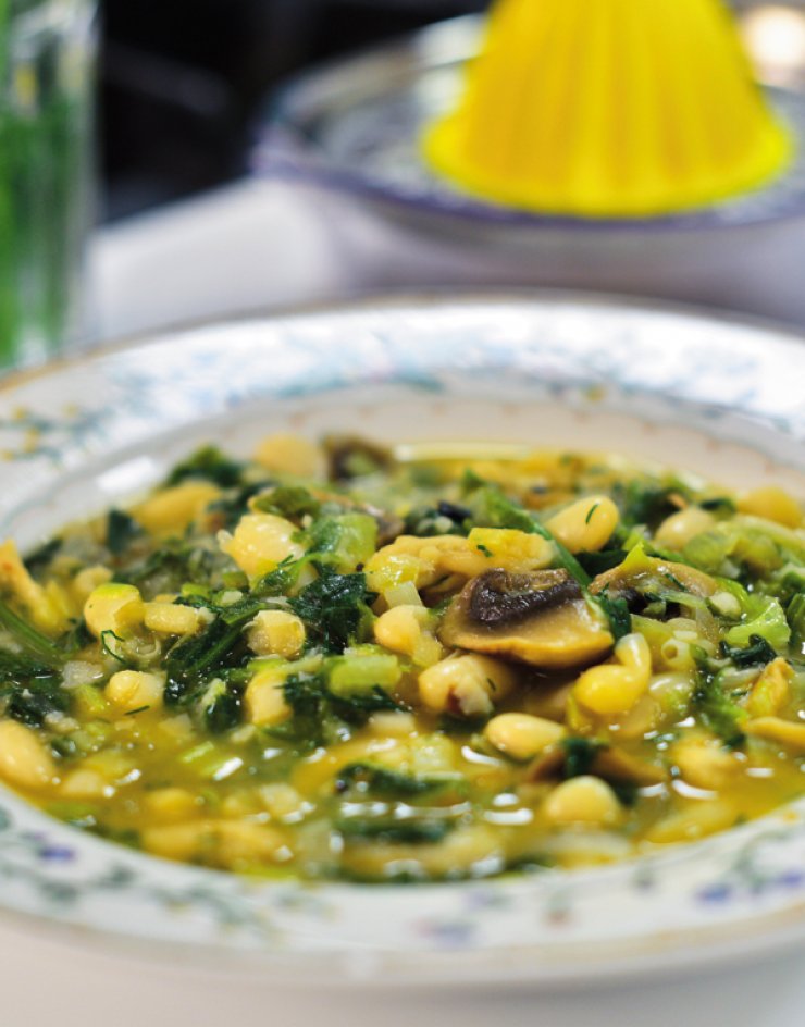 Φασόλια με μανιτάρια φρικασέ