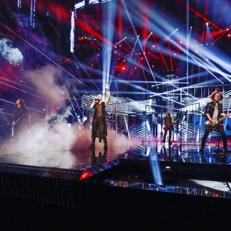 Η στιγμή που η κυπριακή αποστολή ξεσπά σε πανηγύρια όταν περνάει στον τελικό της Eurovision