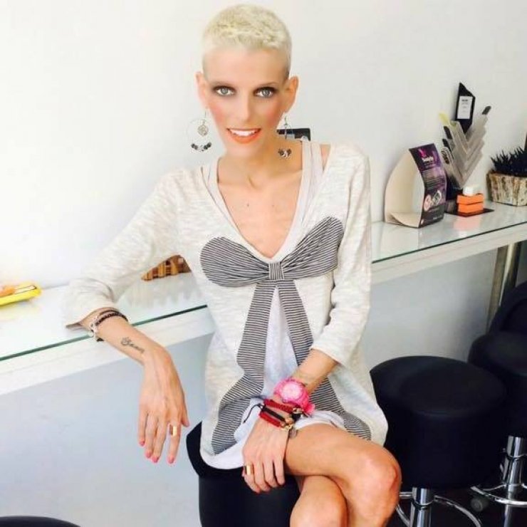 Νανά Καραγιάννη: Ποζάρει πρώτη φορά με μαγιό και δείχνει πως είναι πλέον το σώμα της