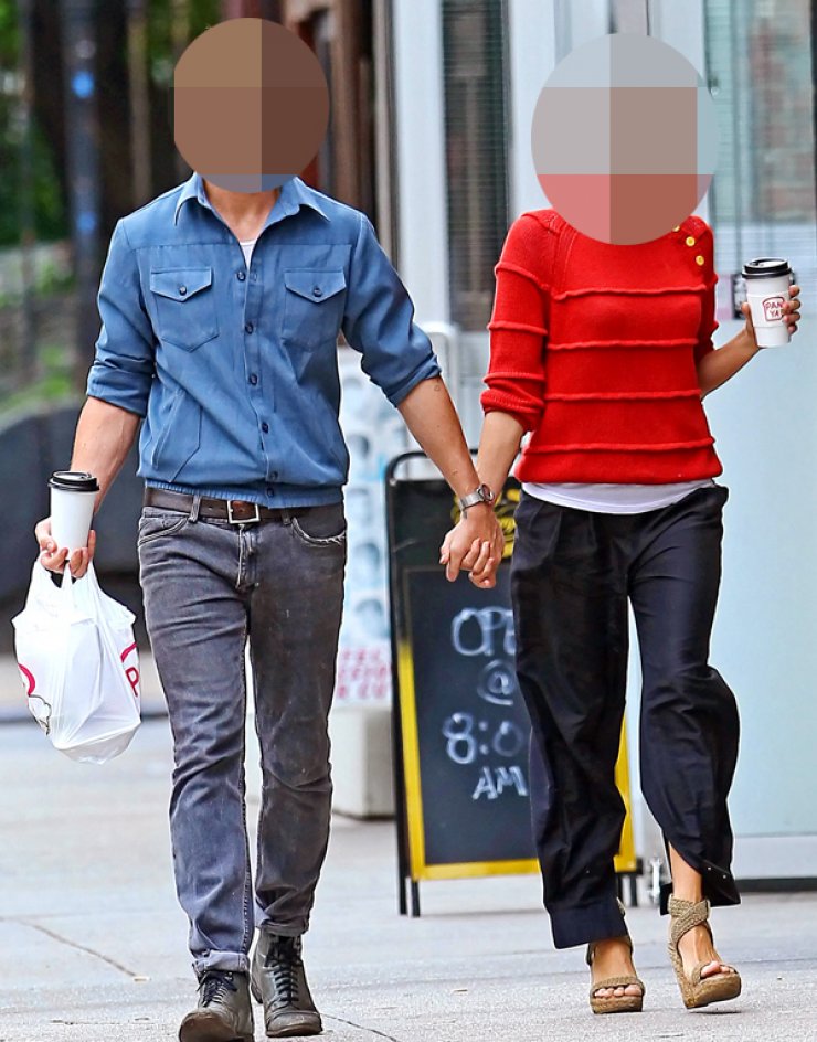 Επώνυμο ζευγάρι μένει μαζί συμβατικά