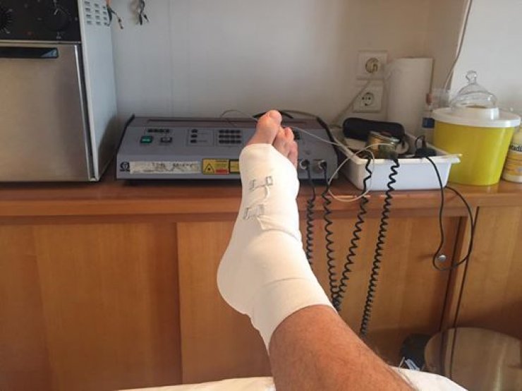 Ο τραυματισμός Έλληνα ηθοποιού κατά τη διάρκεια των διακοπών του