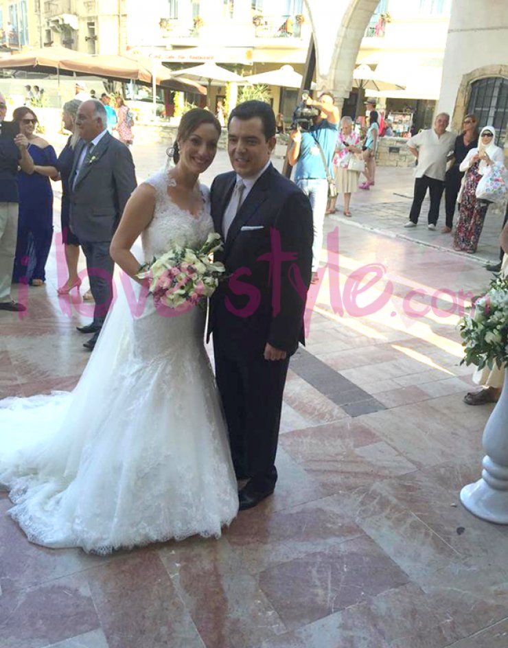 Χριστόφορος Φωκαίδης-Ερμιόνη Πλάτων: Δείτε το χορό του ζευγαριού στο γαμήλιο δείπνο [βίντεο]