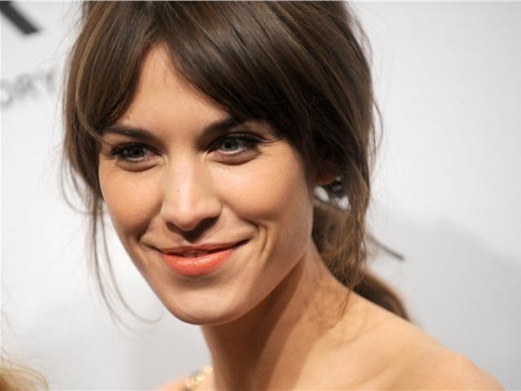 To fashion icon Alexa Chung βγάζει βιβλίο