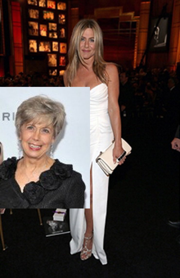 J. Aniston: Τη μητέρα του Brad Pitt θέλει στον γάμο της