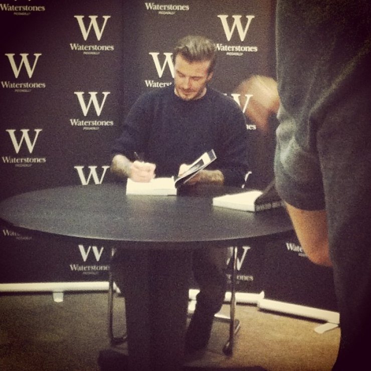  Ποια Κύπρια συνάντησε τον David Beckham στο Λονδίνο [εικόνες]