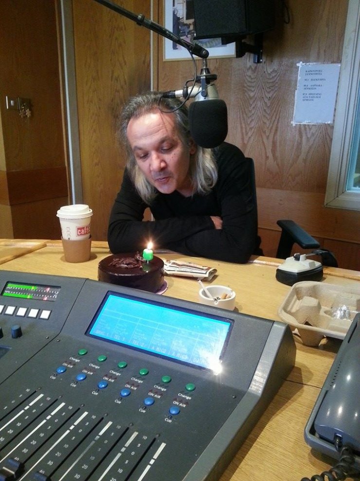 Λούης Πατσαλίδης - Ρούλα Γεωργιάδου: Γιόρτασαν με τον Χρήστο Θηβαίο τα γενέθλιά του