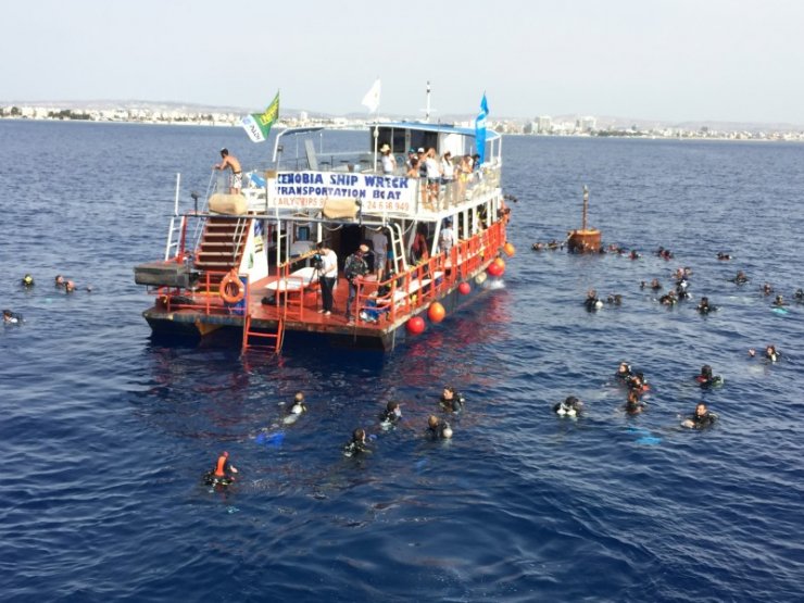 Μαζική κατάδυση στο Ζηνοβία