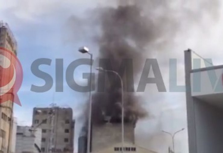 Εκτός ελέγχου μεγάλη πυρκαγιά στο ΣΟΠΑΖ