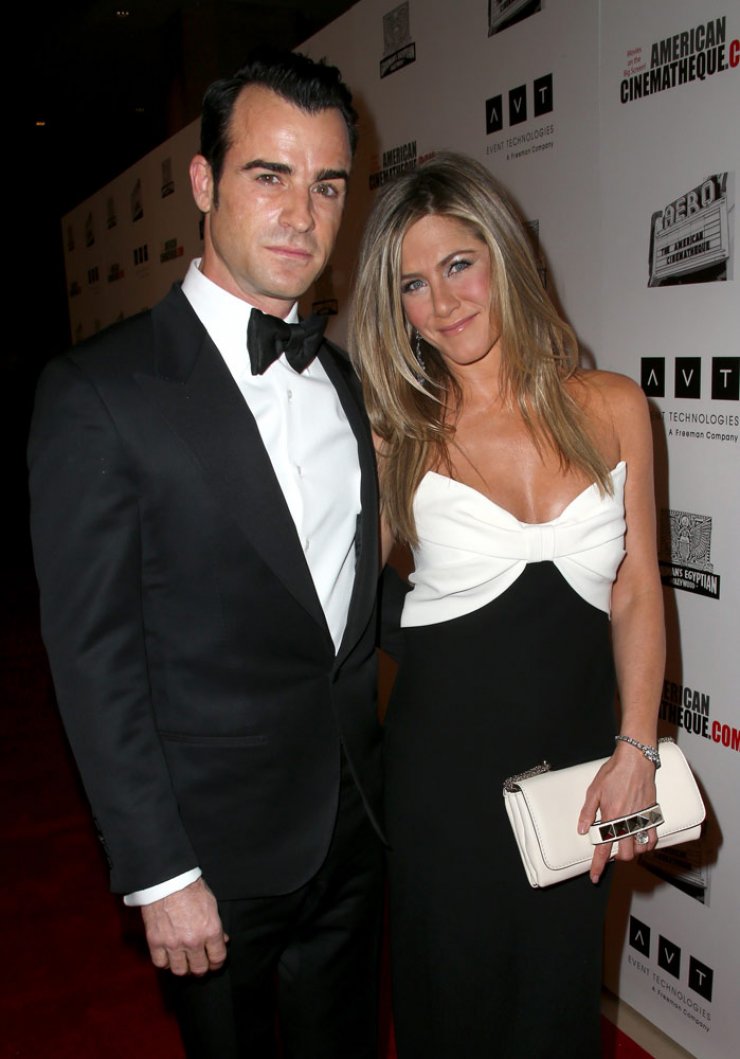 Η Jennifer Aniston και ο Justin Theroux παντρεύονται
