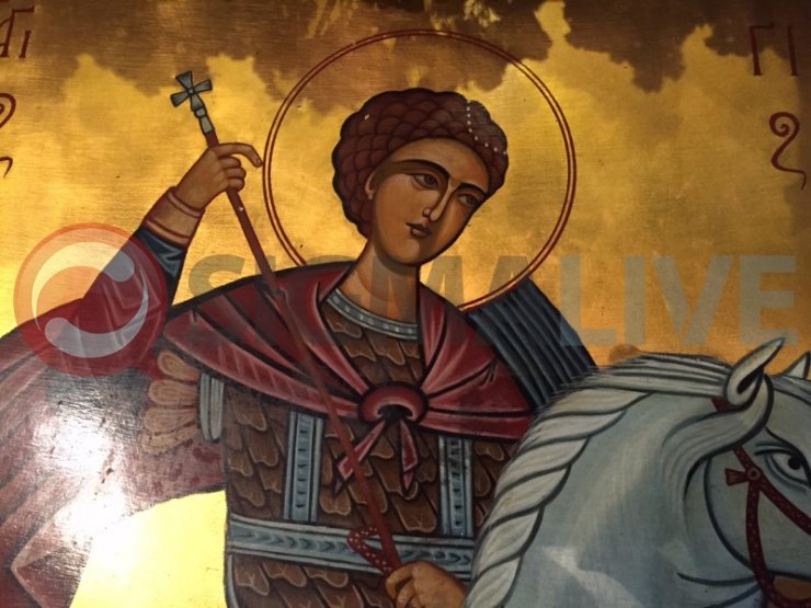 Δάκρυσε η εικόνα του Αγ.Γεωργίου στο Ακρωτήρι