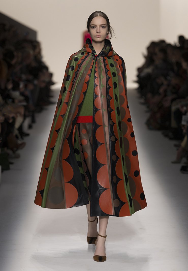 Οι δημιουργίες του Maison Valentino στο PFW ( εικόνες)