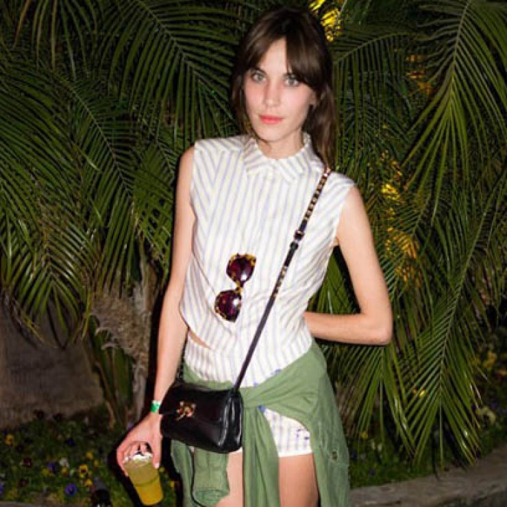 Αποκαλύφθηκε το εξώφυλλο του βιβλίου της Alexa Chung