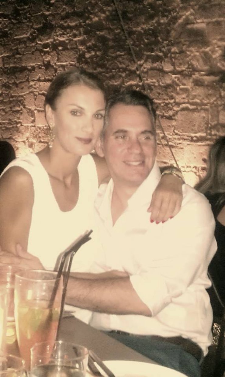 Νικόλας και Γιώτα Παπαδοπούλου: Η χριστουγεννιάτικη φωτογραφία των παιδιών τους