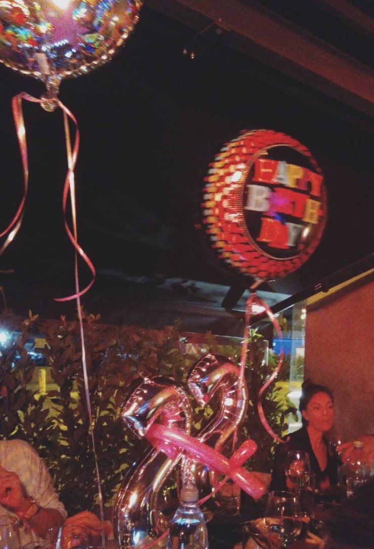 Το πάρτι έκπληξη για τα γενέθλια πανέμορφης εστεμμένης Κύπριας! [εικόνες & βίντεο]