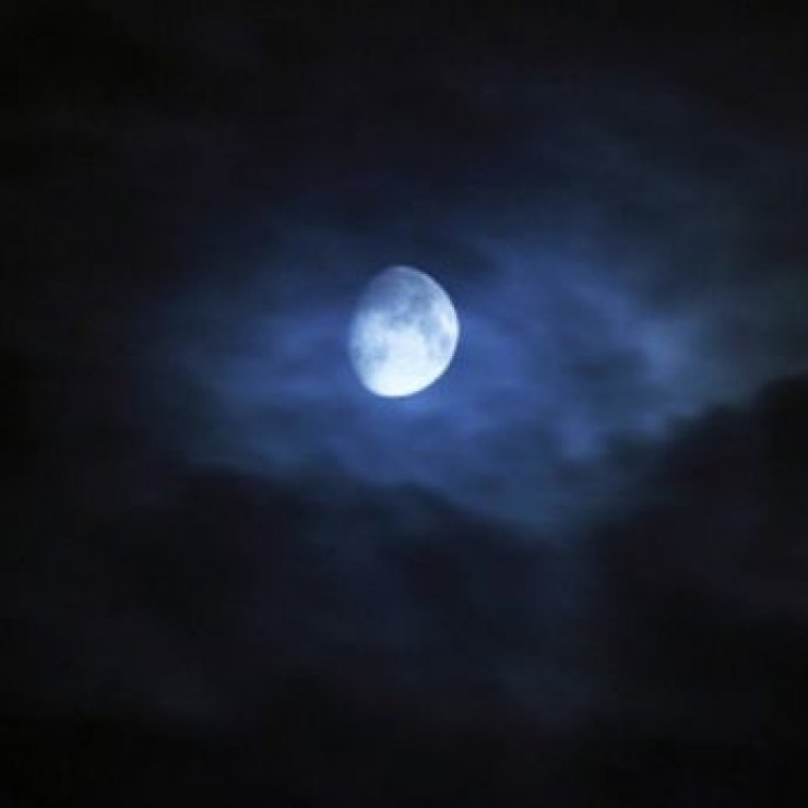 Η Σελήνη βρίσκεται στον Αιγόκερω