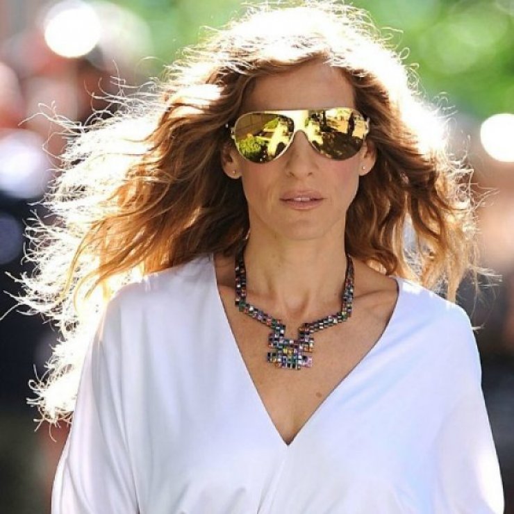 Τα αγαπημένα παπούτσια της Carrie από το SATC έρχονται ξανά στη μόδα!