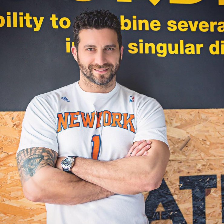 Κυριάκος Πελεκάνος: Γιορτάζει πρώτη φορά την ημέρα του πατέρα με ένα συγκινητικό μήνυμα