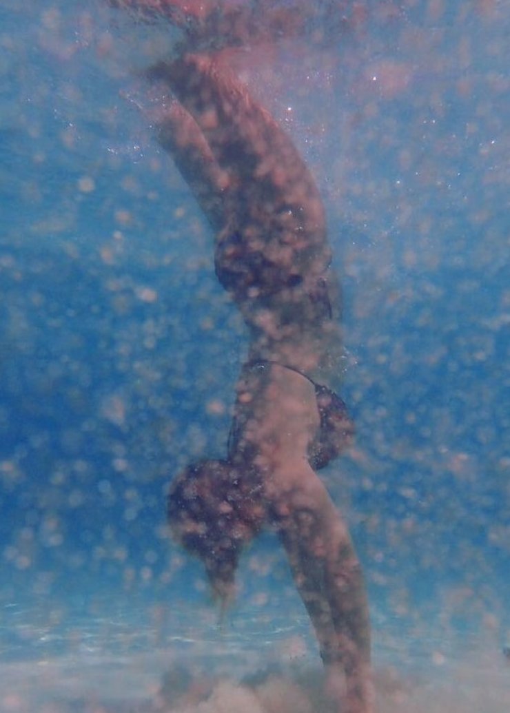 Οι υποβρύχιες βουτιές Κύπριας socialite!