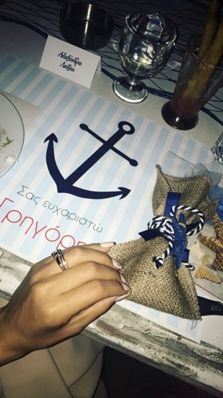 Υπέροχη βάπτιση για τον γιο ζευγαριού της ελληνικής showbiz! [εικόνες]