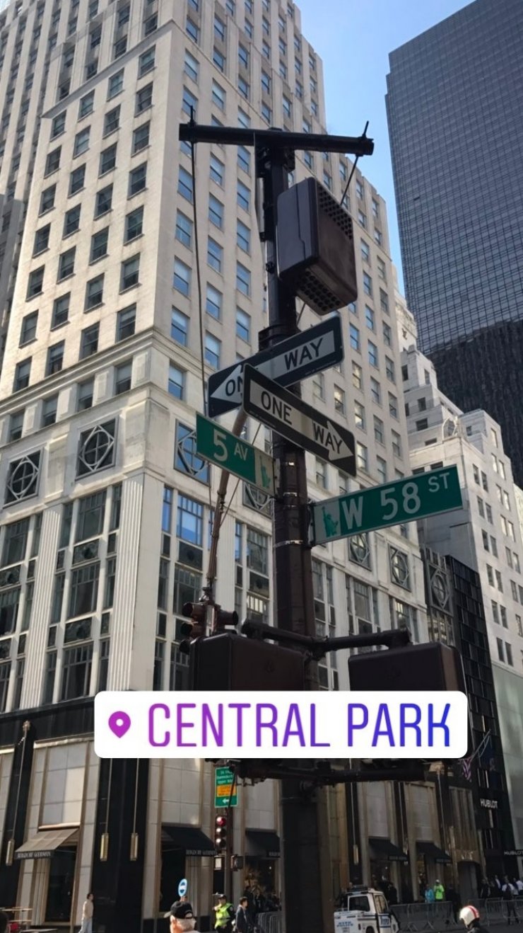 Παρουσιάστρια του ΣΙΓΜΑ στο Manhattan για Πάσχα με τα παιδιά της!