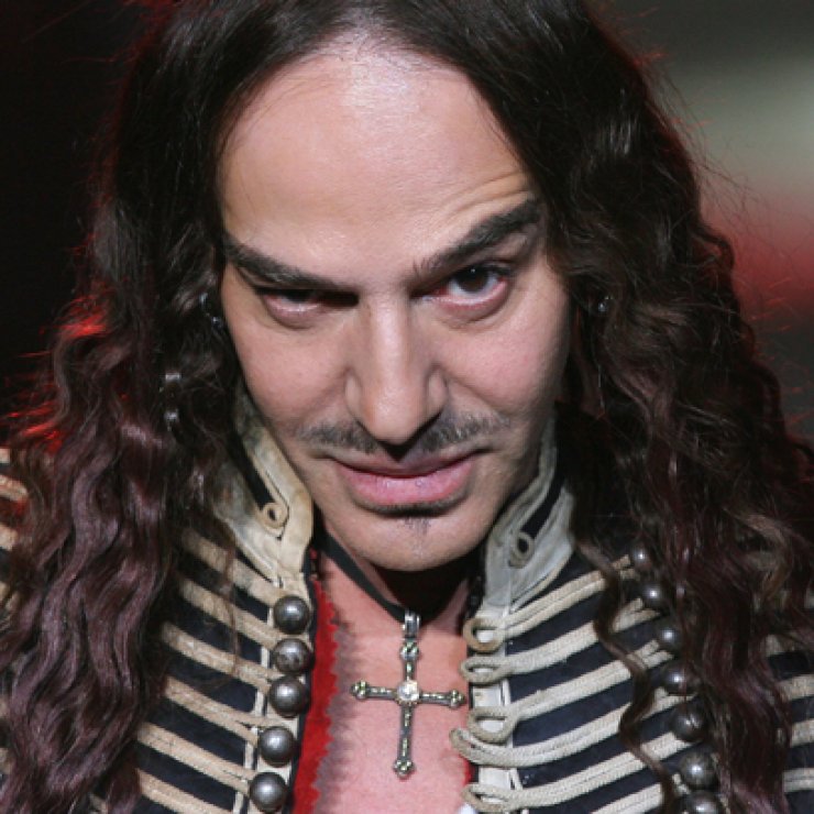 Ο John Galliano στην τηλεόραση;