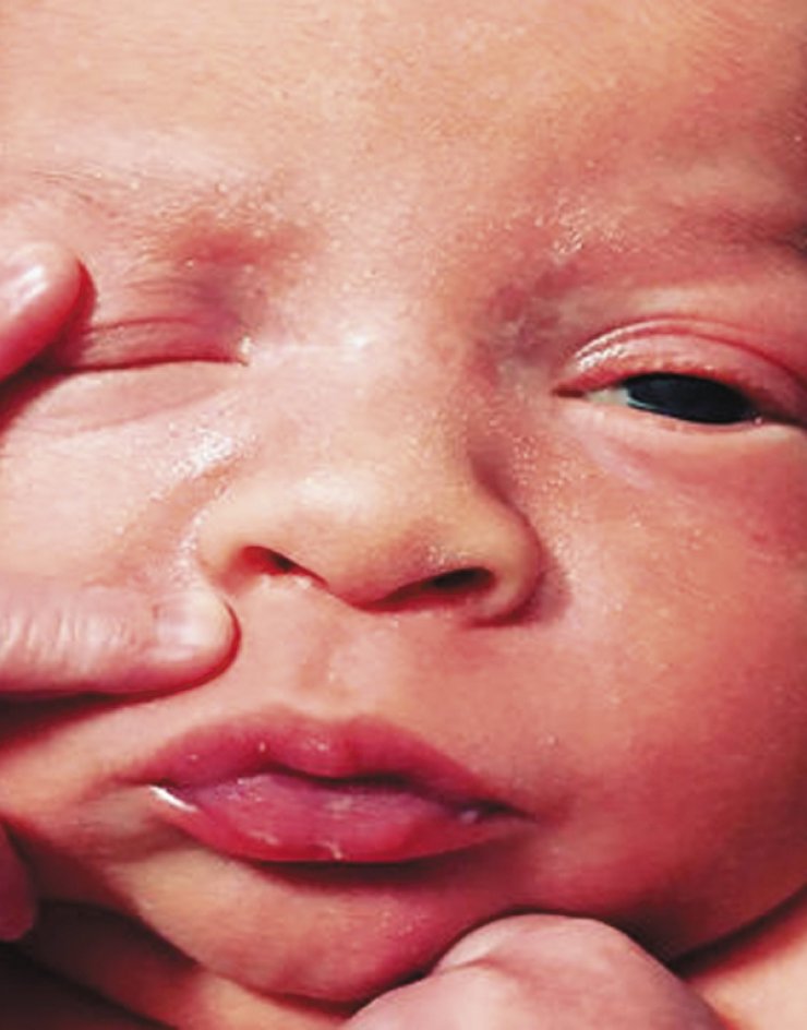 Γνωστή ηθοποιός έγινε μαμά και ανήρτησε την πρώτη φωτογραφία του γιου της στα social media