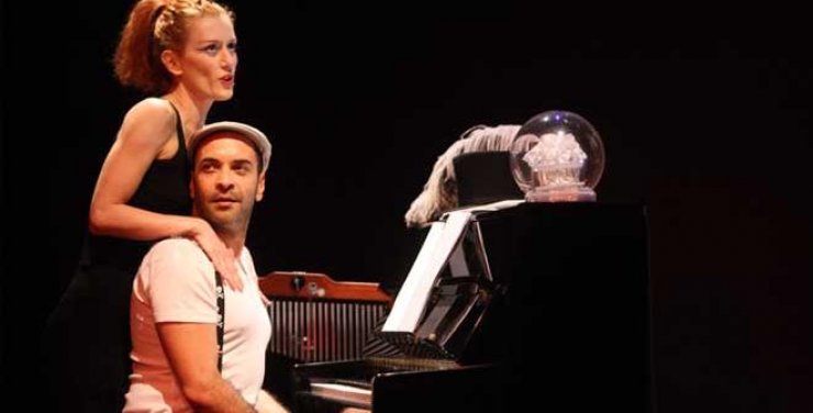 "Ινκόγκνιτο on stage!"