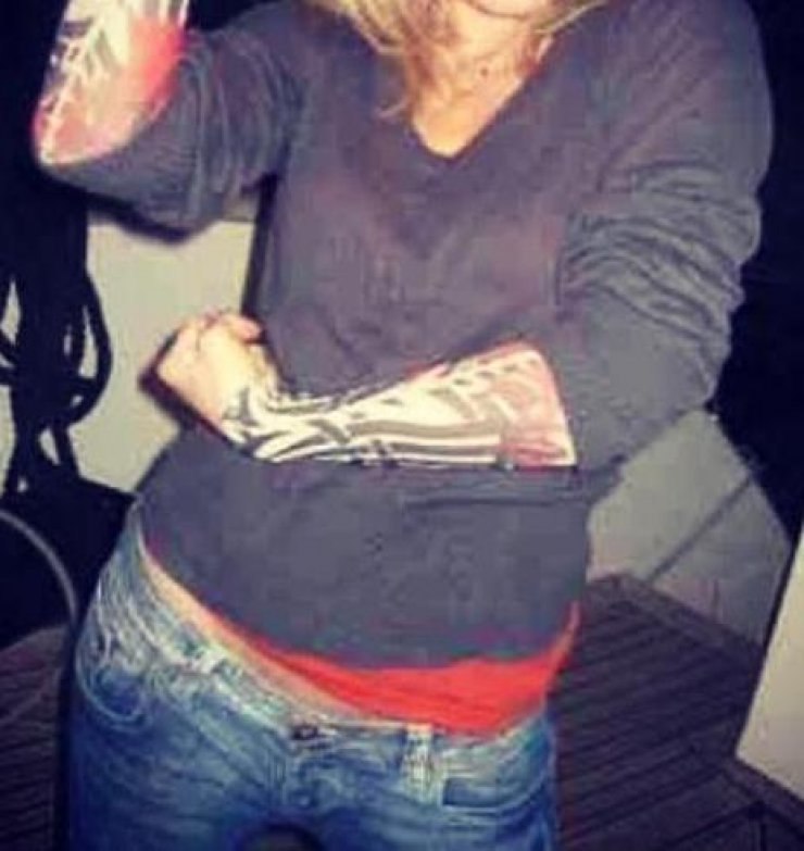 Ποια Ελληνίδα παρουσιάστρια "χτύπησε" τατουάζ μανίκια στα χέρια της;