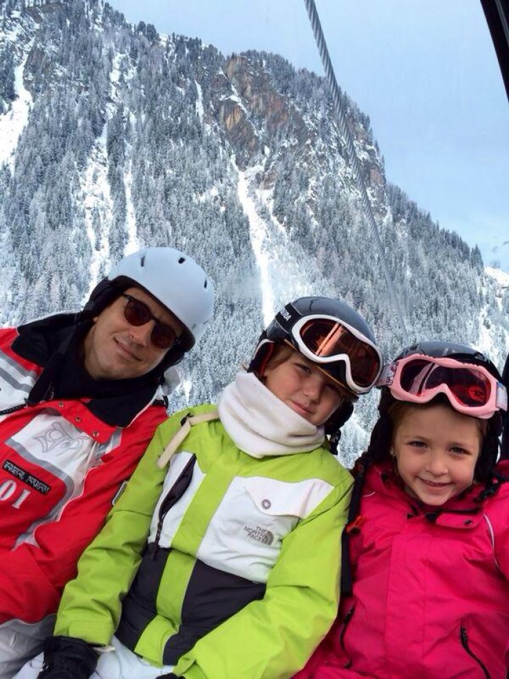 Χριστόφορος - Ραμόνα Τορναρίτη: Μαζί με τα παιδιά τους στην Αυστρία